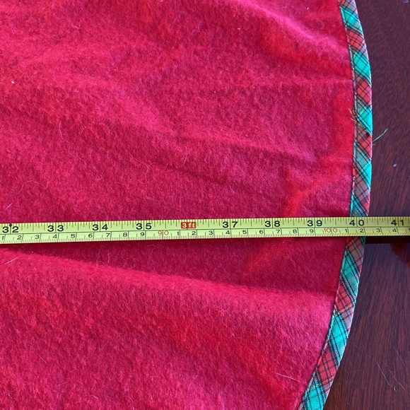 Gently used cute tree skirt - Picture 4 of 5